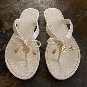 Tory Burch Ivory Gold Jelly Flip Flop Thong Bow Sandal Beach Vacation Vibes Sz 5